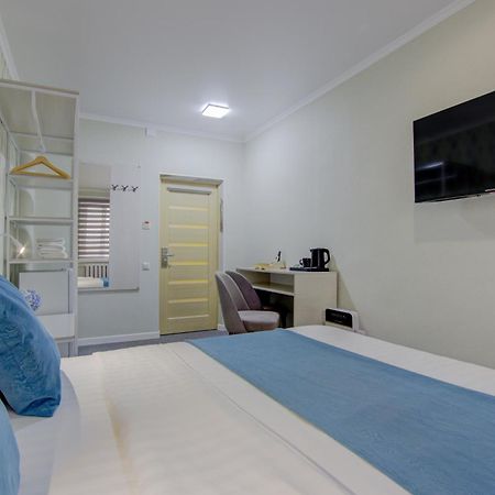 Viva Hotel Biskek Kültér fotó