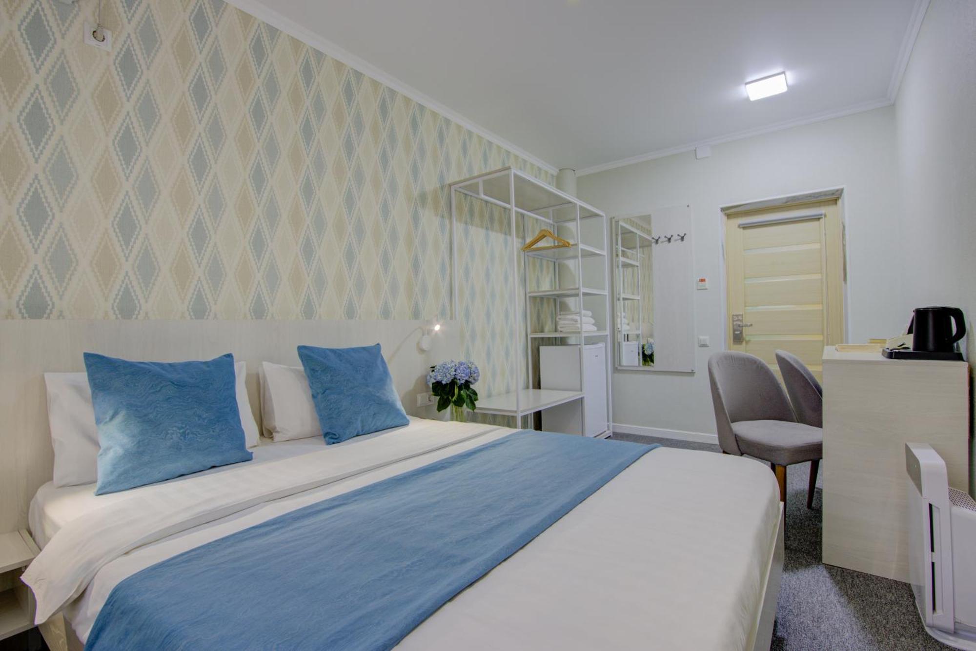 Viva Hotel Biskek Kültér fotó